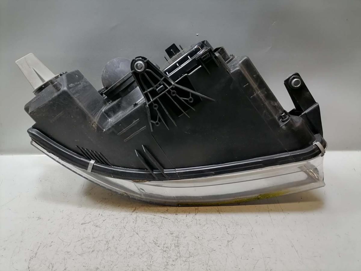 VW Passat 3BG Scheinwerfer vorn links Halogen Zubehör Bj.2003